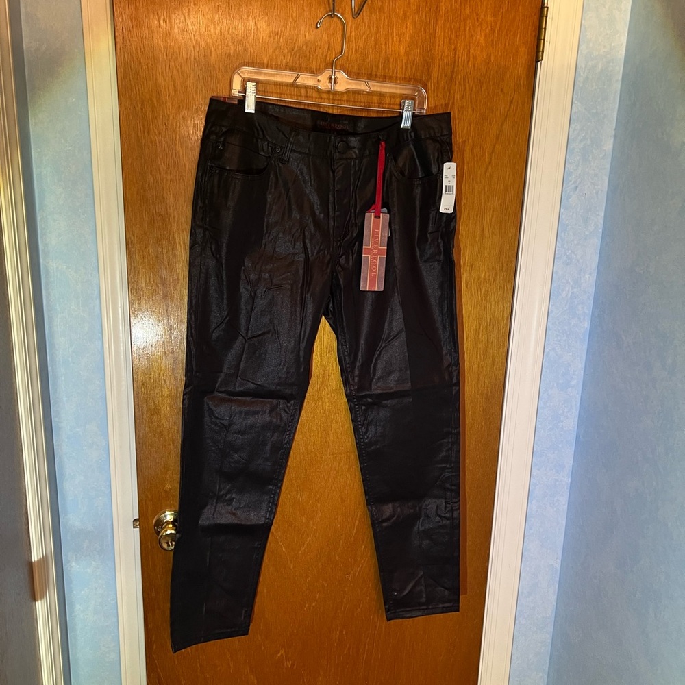 Women’s 16 Liverpool pants Abby’s skinny. slim fit NWT coated 35x30